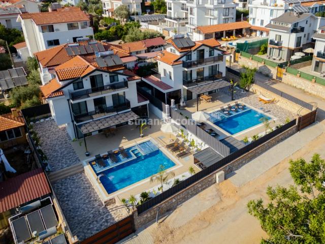 Villa Fullmoon
